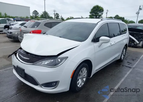 2018 Chrysler Pacifica Touring L from USA, damaged, VIN 2C4RC1BG0JR110665